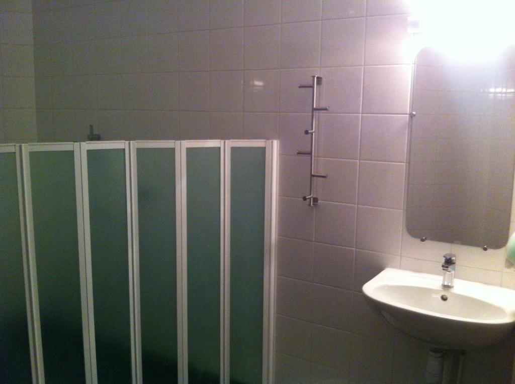 Hôtel Moderne Nanterre Zimmer foto